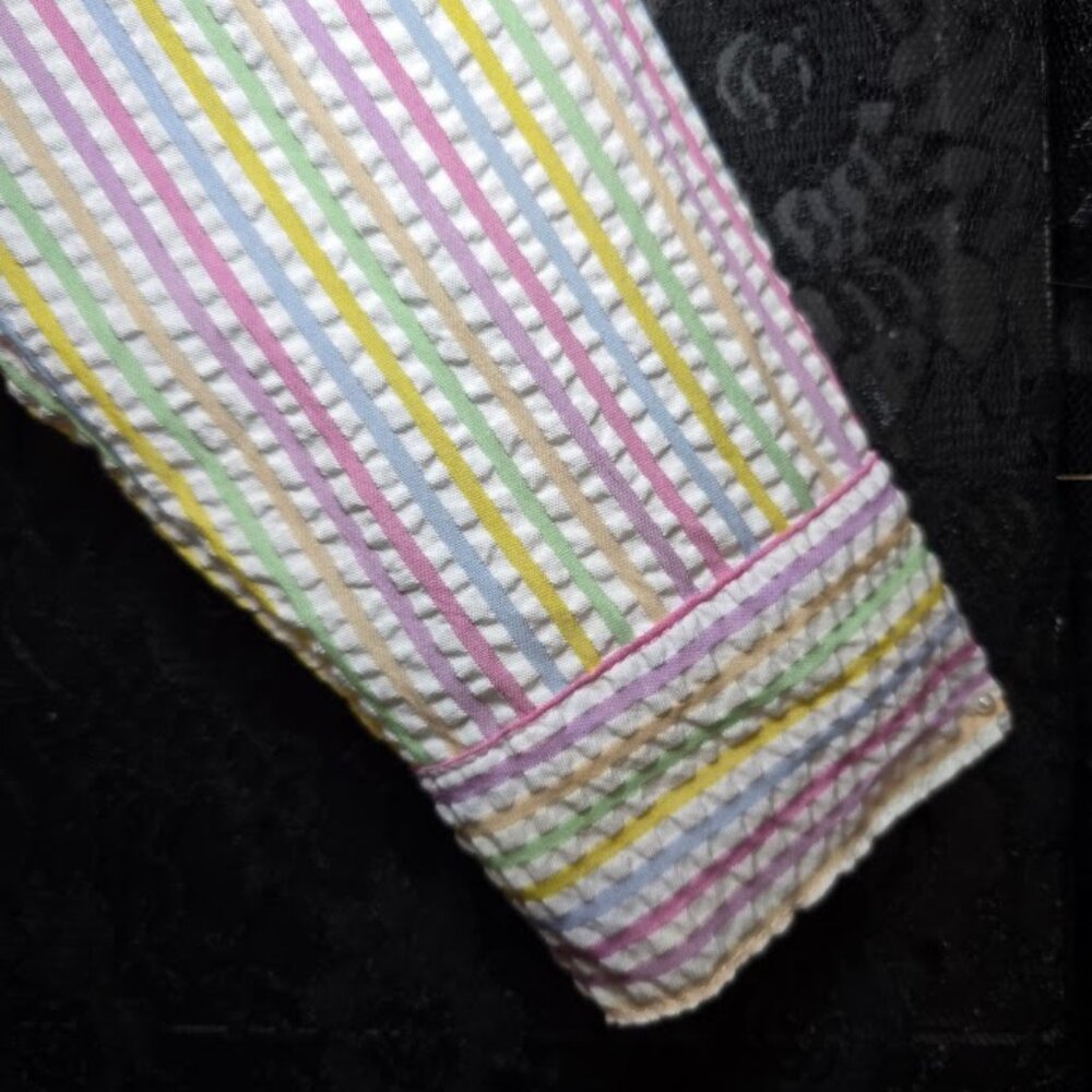 Chic Pastel Striped Blouse - Picture 4 of 12